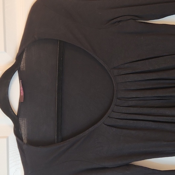 mark. Women's Black Scoop Neck Tunic Top Size S - Picture 3 of 9